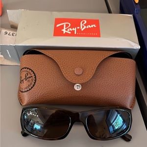 Rayban sunglasses RB4093